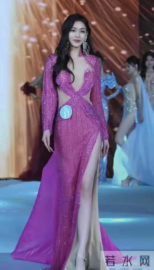 选美冠军杀疯了!360度无死角美貌+超模身材,这配置让同行都破防