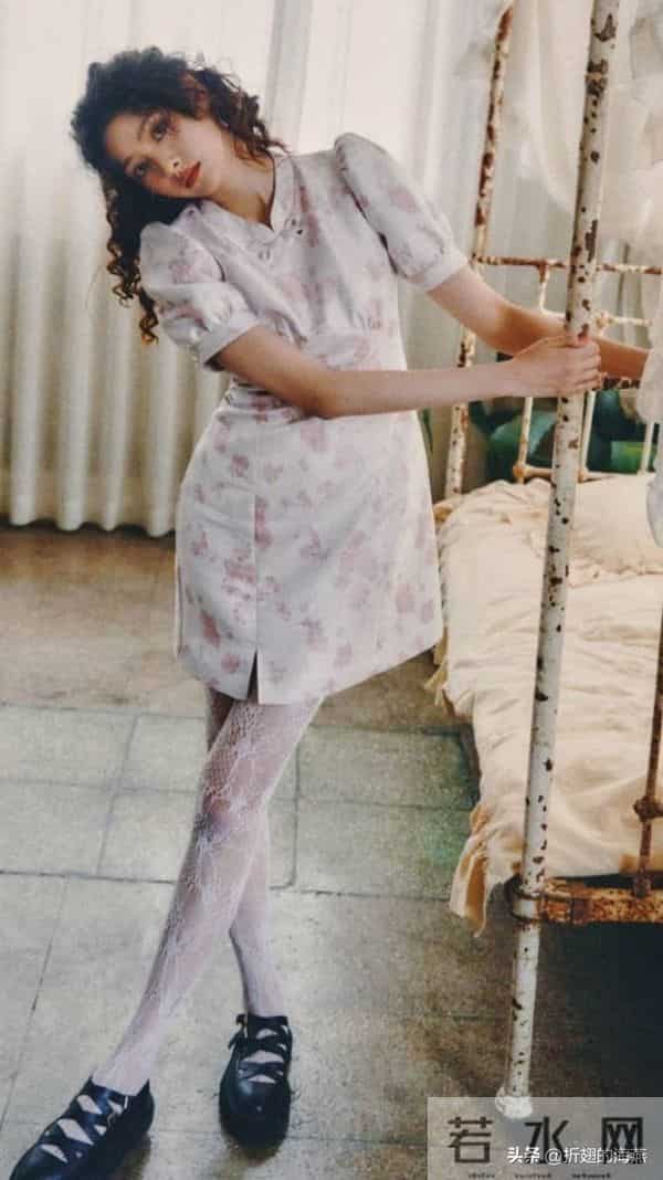 张艺上经典丝袜妆造美图集