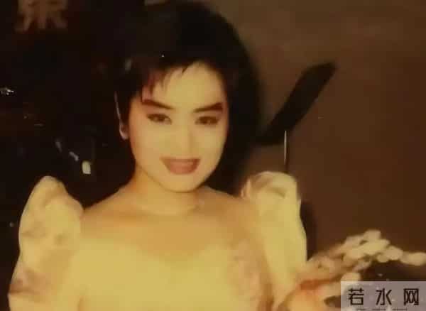 打败韦唯毛阿敏,却被亲弟打到脑震荡,沦为保姆的金炜玲现状如何