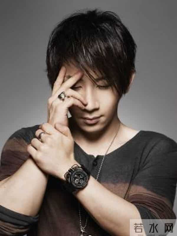 49岁刘谦再次见证奇迹-抗癌一年多,戒掉不良嗜好,几乎完全康复