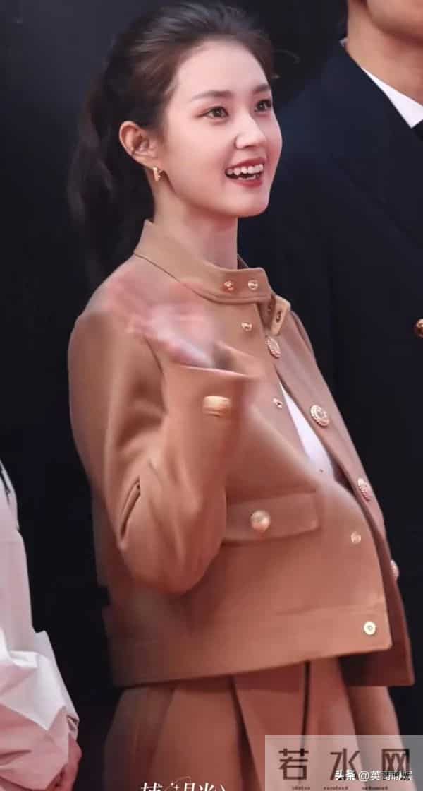 文荣奖红毯秀最美十位女演员,赵晴第2徐娇第9,榜首是短剧一姐