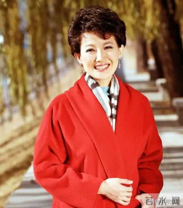 至今未婚的5位央视女主持,明明私生活干净,为何依旧单身?
