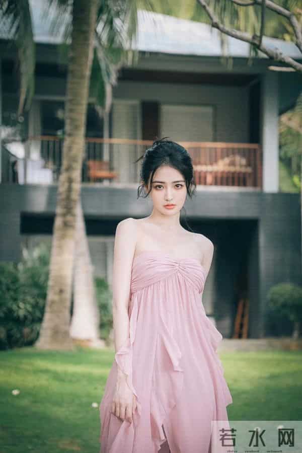 江苏珠宝晚宴,刘嘉玲真空上阵,徐璐瘦成皮包骨,颖儿嘴歪成这样