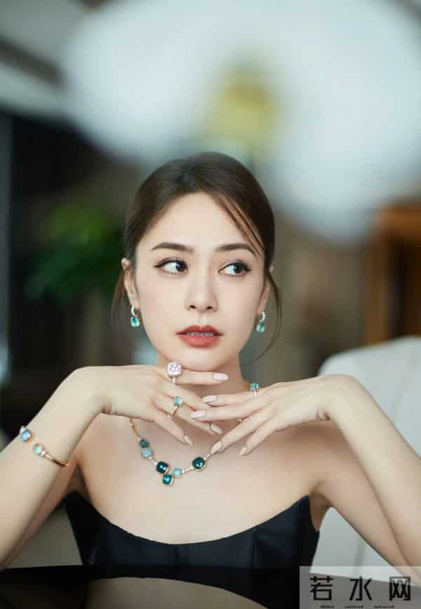 女神钟欣潼——魅力无法抵挡,这身材简直是极品中的极品!