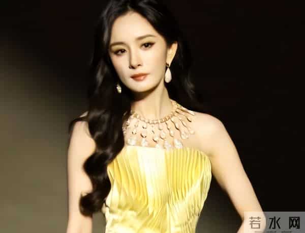 和刘恺威离婚7年后,杨幂高调官宣喜讯,两人早已形同陌路