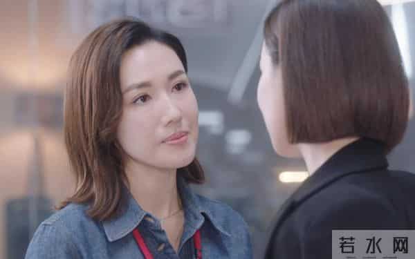 车崇健背景大曝光,身价不如前女友,李施嬅却爱了8年不舍得分手