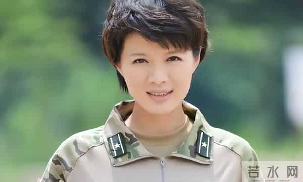 离婚8年,一别两宽,程愫从不提傅程鹏,如今才看懂她赢在哪