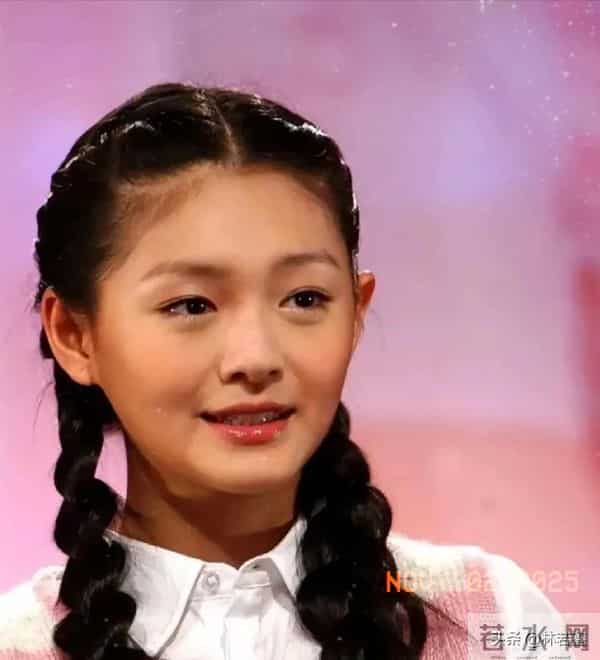 马筱梅带汪小菲儿女成都逛街被偶遇,玥儿长高了,侧颜像极了大S