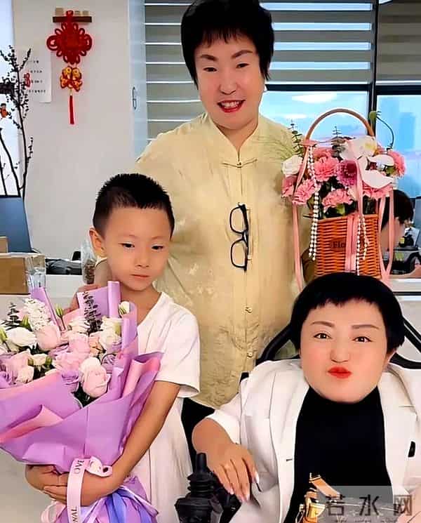 李喜梅:李喜梅准备要生孩子了,大双积极配合,大家纷纷送祝福!