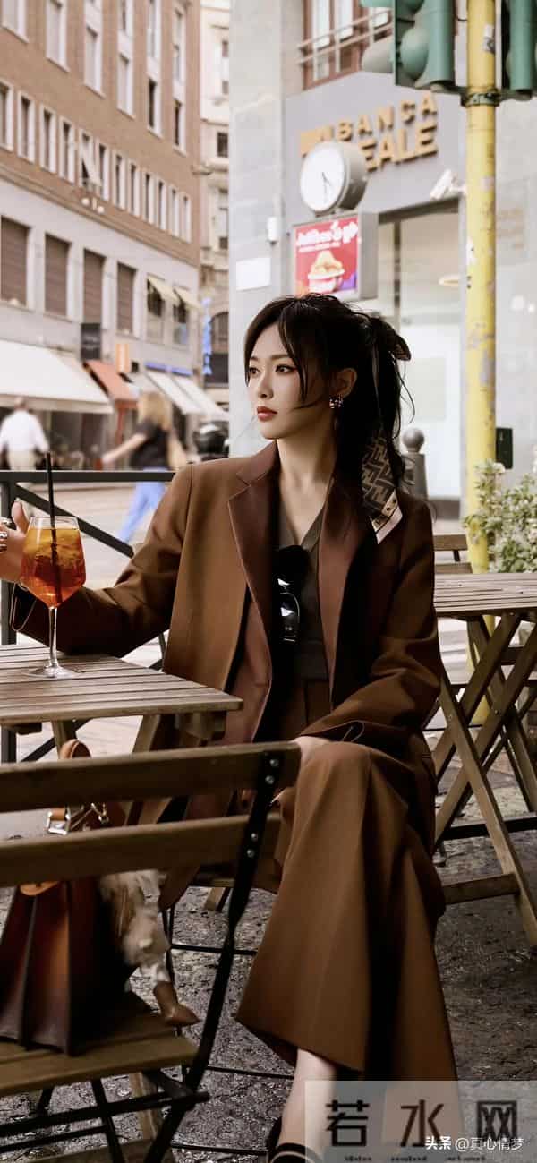 珍藏明星壁纸（500）唐嫣