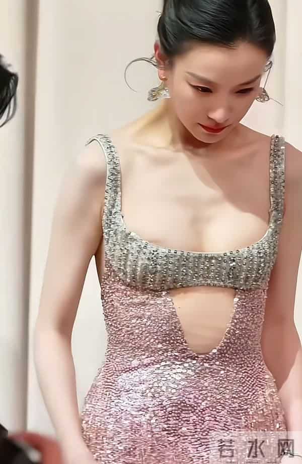 王家卫爆倪小姐有后台,倪妮不告蛐蛐导演王家卫秦雯,反倒告网友