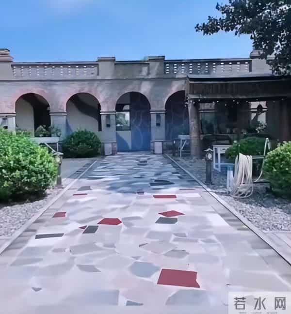 演都不演?于谦成"老赖"不到五天过往被扒,令人恶心的一幕发生