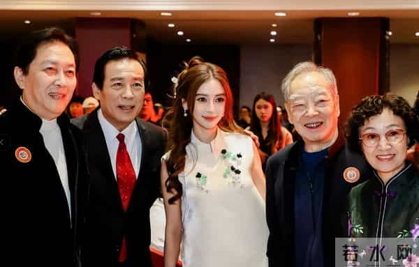 离婚3年,再看黄晓明和杨颖,一个身价过亿,一个证实杨幂没说错