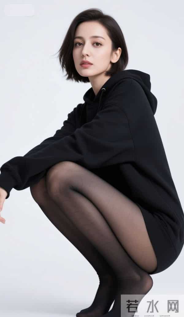 穿黑色兜帽衫的迪丽热巴