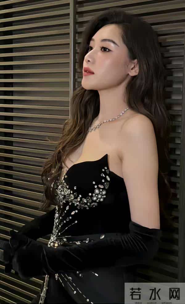 荣梓希:写真欣赏。