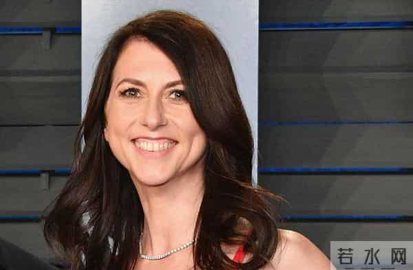 贝索斯前妻的“慈善逆行”:一月捐3亿给HBCUs,五年捐出半幅身家