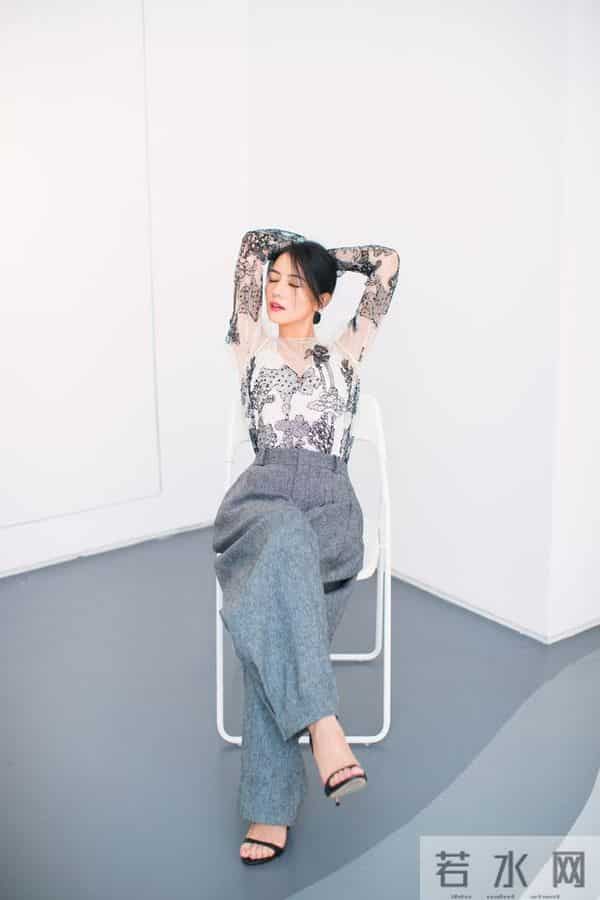 女明星，高圆圆的美脚