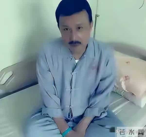 当年一代歌王,却沦为人人喊打的台D分子,如今妻离子散令人唏嘘