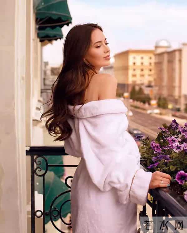 颜值高 身材好 俄罗斯选美冠军 阿纳斯塔西娅·科斯坚科