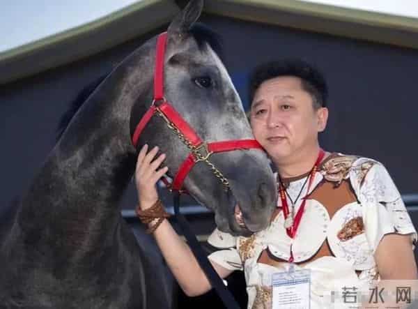 演都不演?于谦成"老赖"不到五天过往被扒,令人恶心的一幕发生