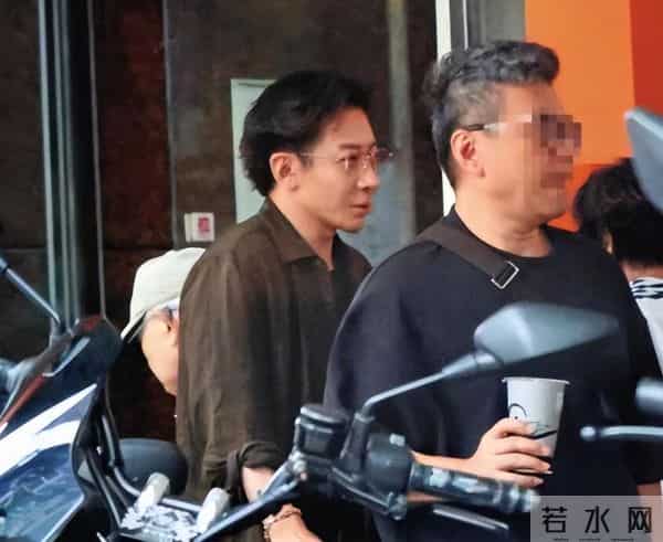 49岁刘谦再次见证奇迹-抗癌一年多,戒掉不良嗜好,几乎完全康复