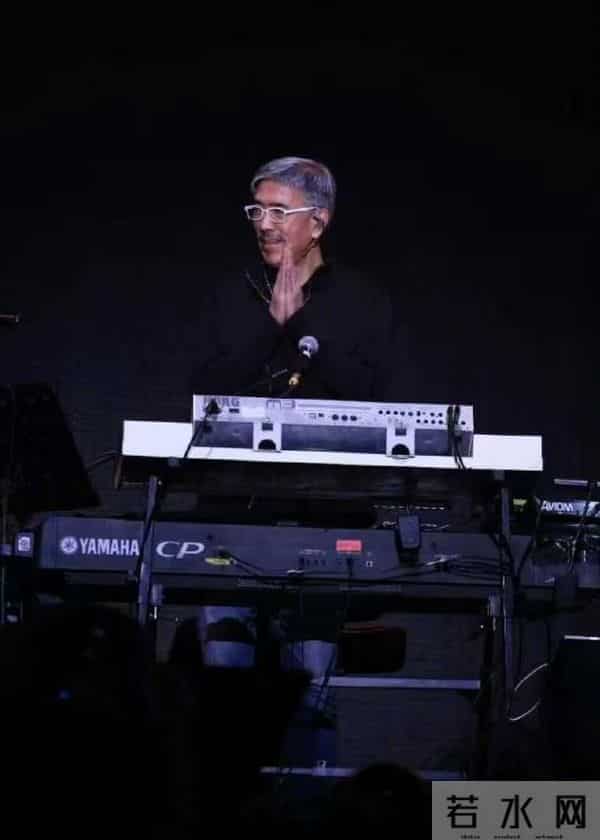 著名音乐人屠颖突发意外离世,齐豫紧急中止演唱会!作品有《过火》《情书》《一直很安静》《鲁冰花》等,昨天还在个人账号分享图片