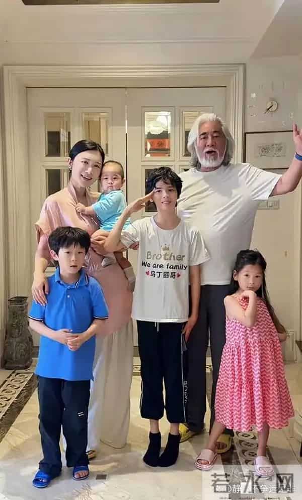 张纪中回应300亿身家!面对“爸爸你什么时候死”的追问 回答泪目