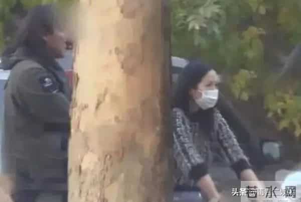 到处认干爹干哥,在男人堆里游刃有余,“顶级绿茶”江一燕现形记