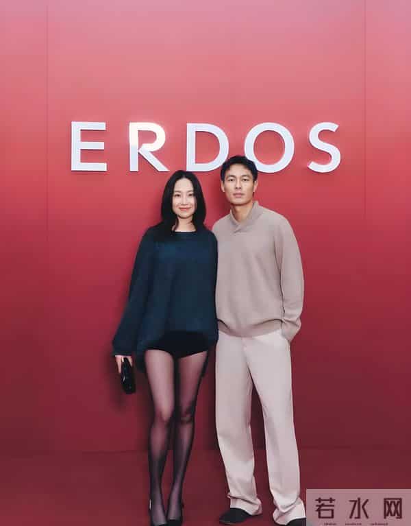 杨佑宁媳妇身材简直堪比梦露啊,肉肉的性感又火辣 看得人目不转睛