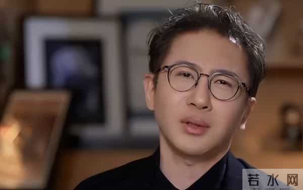 抗癌成功仅1年,49岁刘谦高调官宣喜讯,董卿的话,终于有人信了