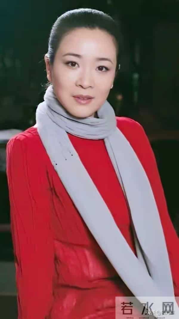 陈小艺，肤白貌美 ，气质依旧：写真欣赏。