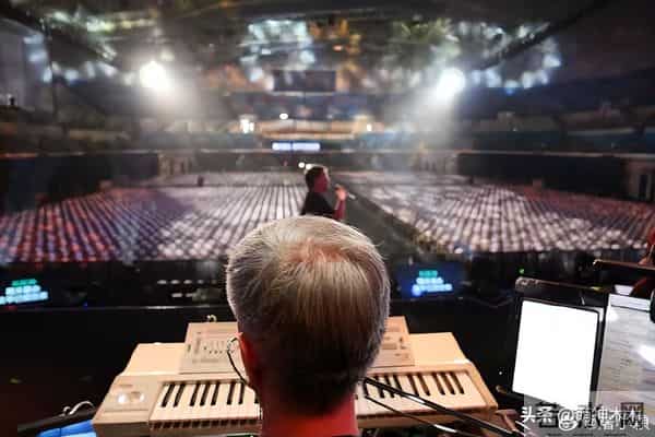 音乐人屠颖突发意外离世！跑步摔倒抢救无效，齐豫紧急取消演唱会