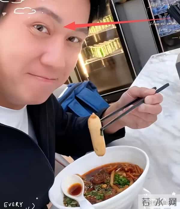 突传死讯!香港知名男星不幸离世年仅59岁,传因踢球引发心脏病