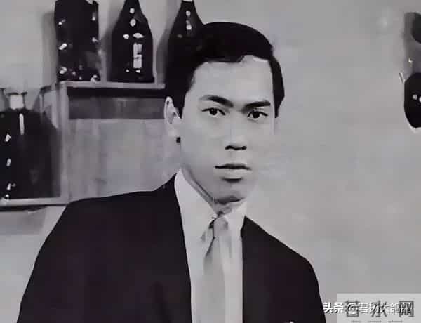 他是汪明荃和曾庆瑜得不到的男人,一生不婚不育,81岁孤独终老