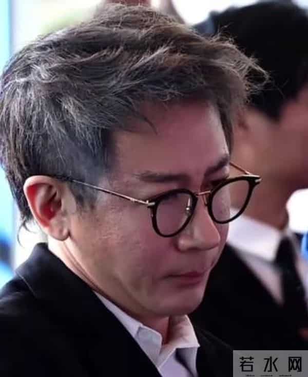 钱再多有什么用?"不良嗜好"致癌的刘谦,给中年男人们提了个醒