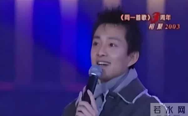 前最帅央视主持人复出,56岁已满头白发,回应身价百亿总裁传闻