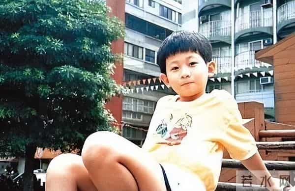 49岁刘谦再次见证奇迹-抗癌一年多,戒掉不良嗜好,几乎完全康复