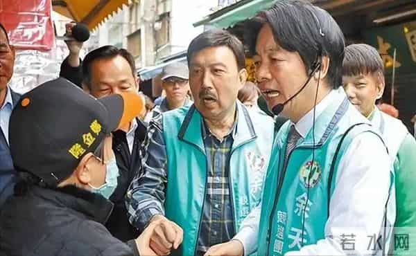 曾是一代歌王,却沦为人尽皆知的台独分子,如今家破人亡下场凄凉