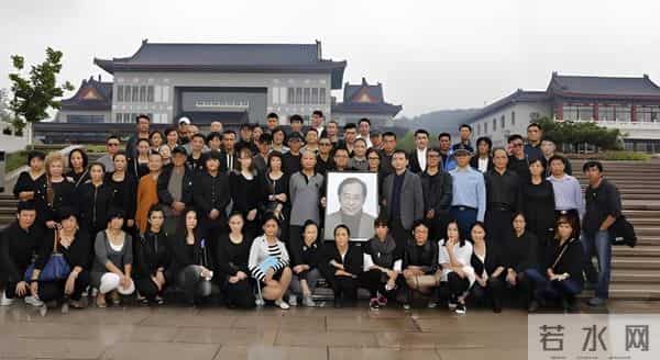 同居多年却没领证,38岁高龄产下女儿,当爱人离世后她如今怎样