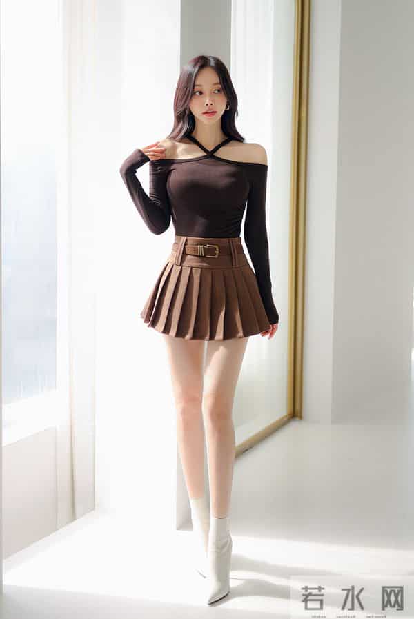 孙允珠棕色吊带短裙套装