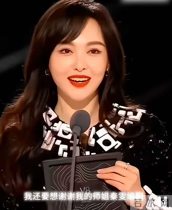 秦雯袭警完整录音曝光!事后还拿下三八红旗手,多家官媒呼吁彻查