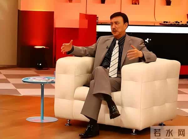 曾是一代歌王,却沦为人尽皆知的台独分子,如今家破人亡下场凄凉