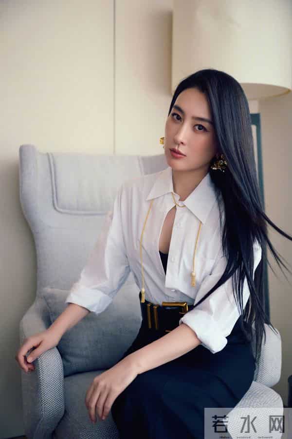 马苏——娇艳欲滴,饱满酥胸,白皙圆润,宛如仙女坠入凡间