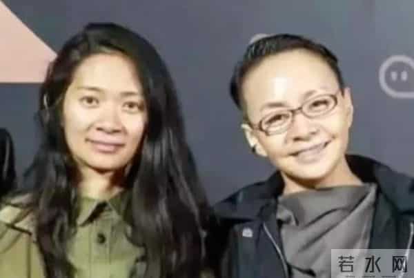 宋丹丹飞日本与女儿团聚,赵婷戴鼻环肤色好黑,素颜不再年轻