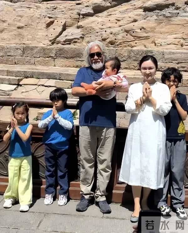 张纪中回应300亿身家!面对“爸爸你什么时候死”的追问 回答泪目