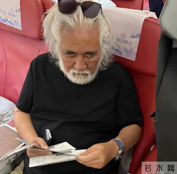 人在做天在看,74岁张纪中爷孙恋翻车,年仅1岁的女儿承受"代价"