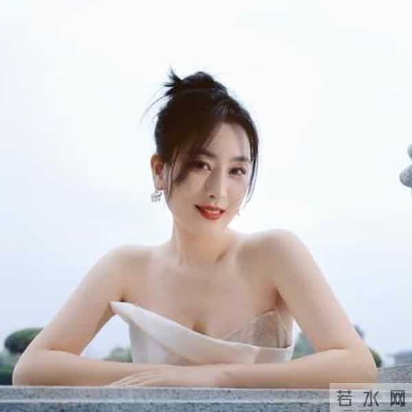 马苏——娇艳欲滴,饱满酥胸,白皙圆润,宛如仙女坠入凡间