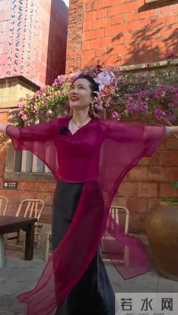 祸从口出?催生刘嘉玲、"内涵"张柏芝的何赛飞,让内娱沉默