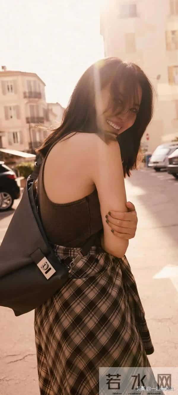 高圆圆美得不得了,完美诠释了性感