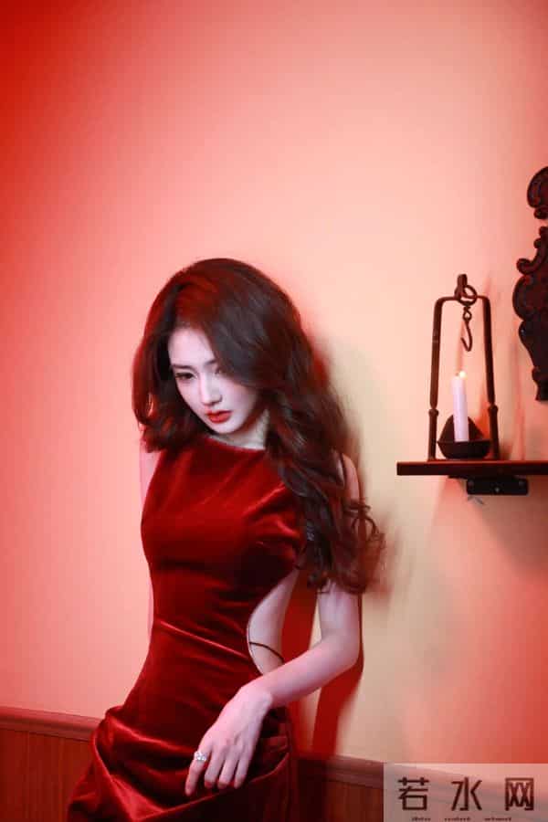 徐璐最性感的造型,没有之一,腰臀比让男人直流口水?